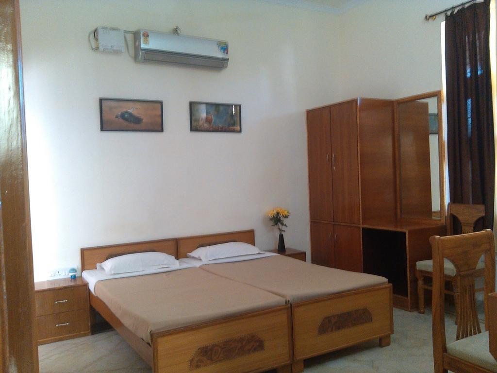Ranthambhore Tiger Home Sawai Madhopur Exterior photo